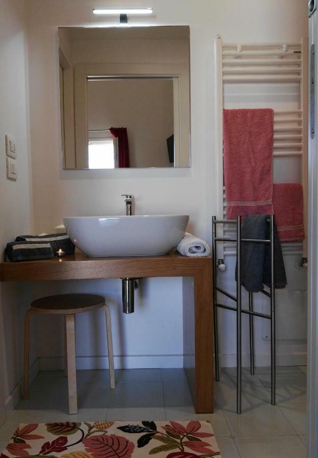 B&B La Casa Gialla Lecce Eksteriør billede